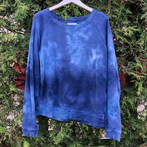 blue tie dye sweater